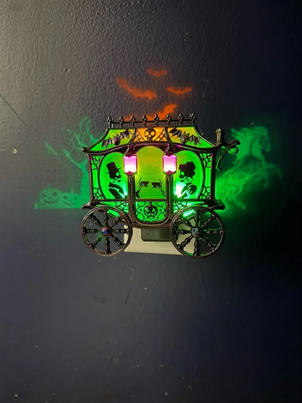 Bath & Body Works Green and Purple Haunted Carriage Wall Nightlight